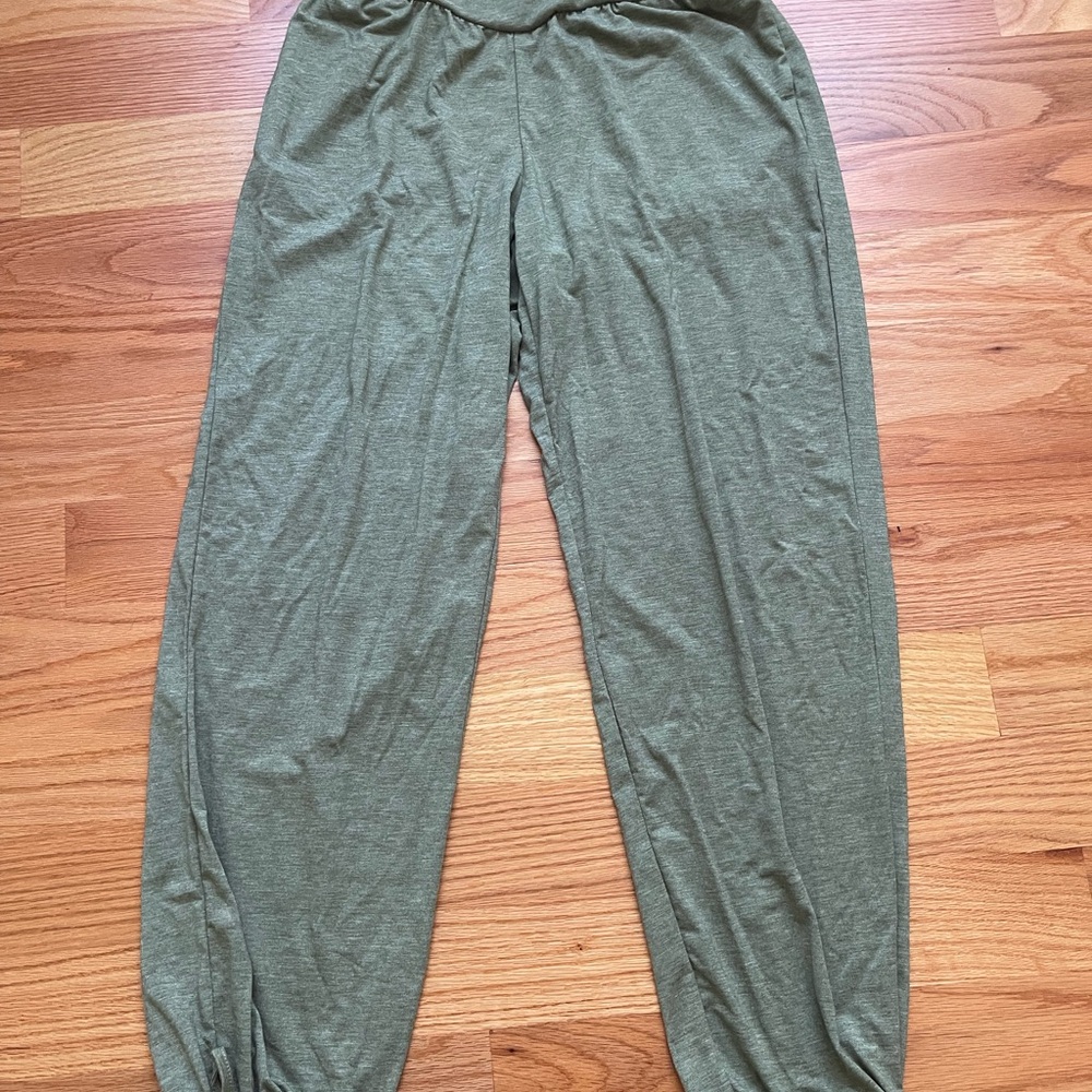 HALARA Green Casual Pants